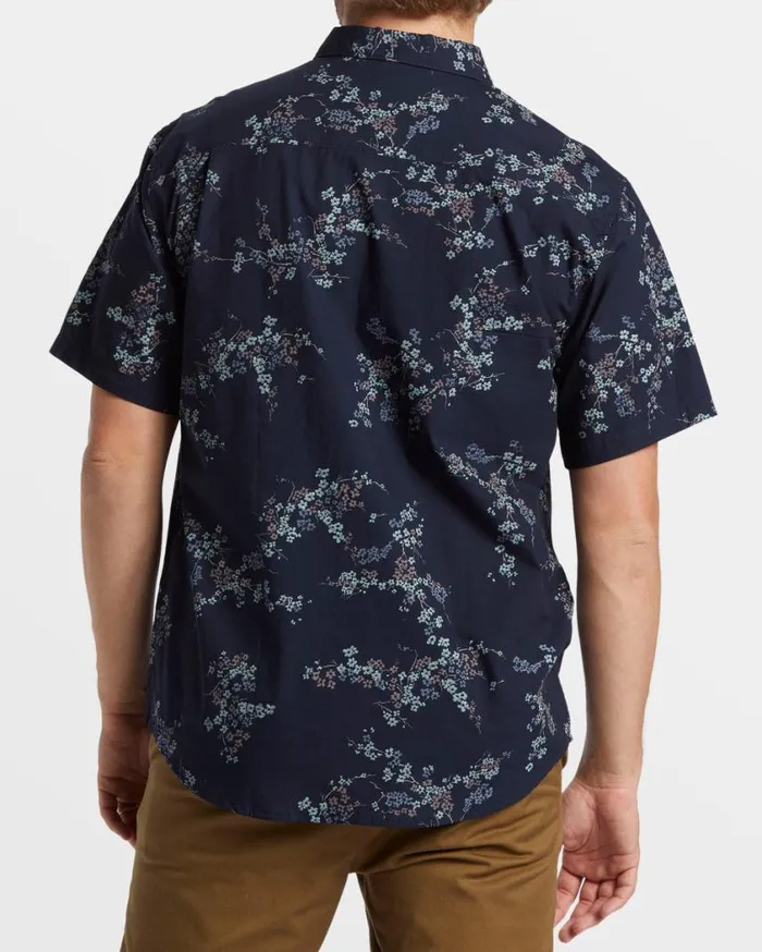 Billabong Sundays Mini Short Sleeve Shirt Dark Navy Mens Shirts Billabong Sundays Mini Short Sleeve Shirt Dark Navy Mens Shirts