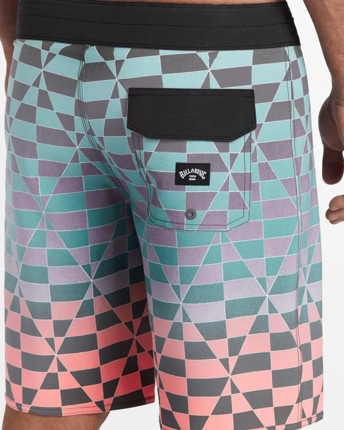 Billabong Sundays Pro 19034 Boardshorts Fade Mens Pro Boardshorts Billabong Sundays Pro 19034 Boardshorts Fade Mens Pro Boardshorts