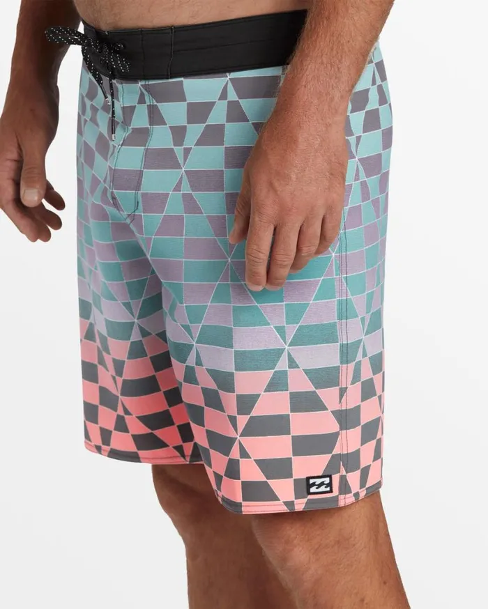 Billabong Sundays Pro 19034 Boardshorts Fade Mens Pro Boardshorts Billabong Sundays Pro 19034 Boardshorts Fade Mens Pro Boardshorts