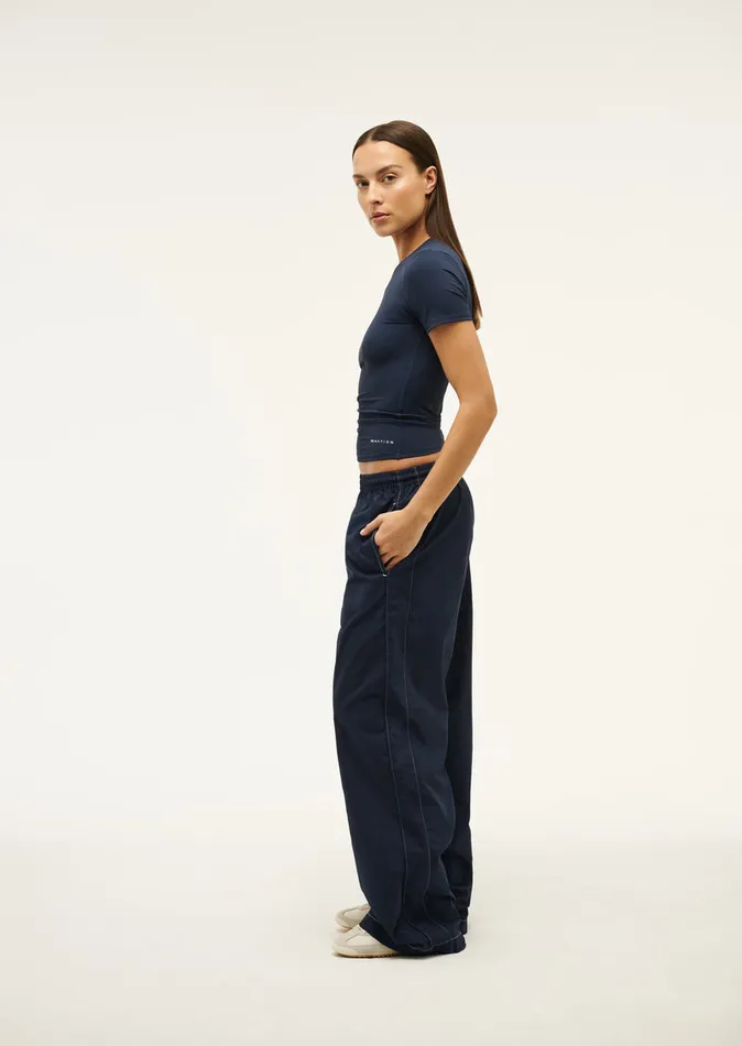 Bodyluxe FOUNDATION SHORT SLEEVE TEE IN DARK NAVY PE Nation Women