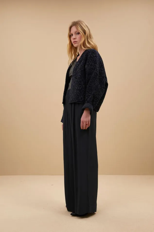 ByBar Jassen Vrouwelijk Flora Jacquard Jacket Midnight ByBar Jassen Vrouwelijk Flora Jacquard Jacket Midnight