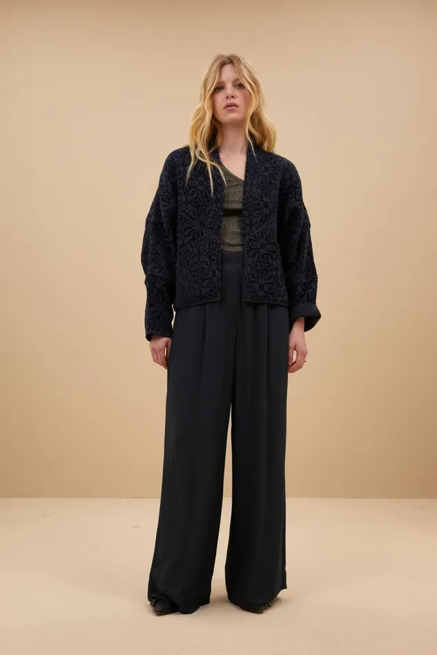 ByBar Jassen Vrouwelijk Flora Jacquard Jacket Midnight ByBar Jassen Vrouwelijk Flora Jacquard Jacket Midnight