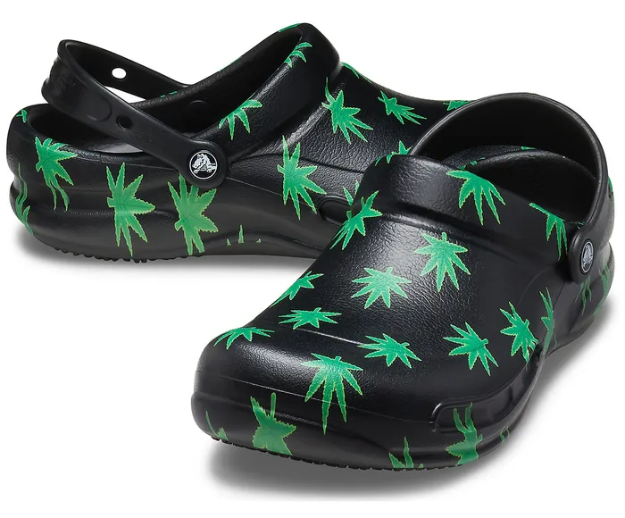 Clogs Crocs WomenMen Bistro Graphic Clog Black Green