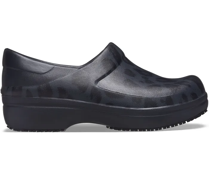 Clogs Women Neria Pro II Graphic Clog Black Leopard Crocs