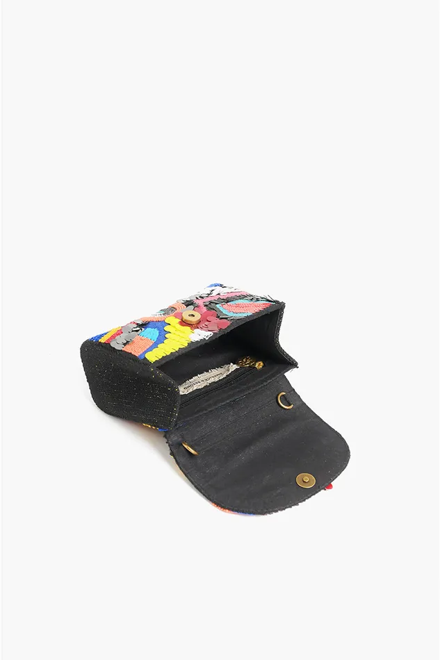 Clutches America and Beyond Women Picasso Bag