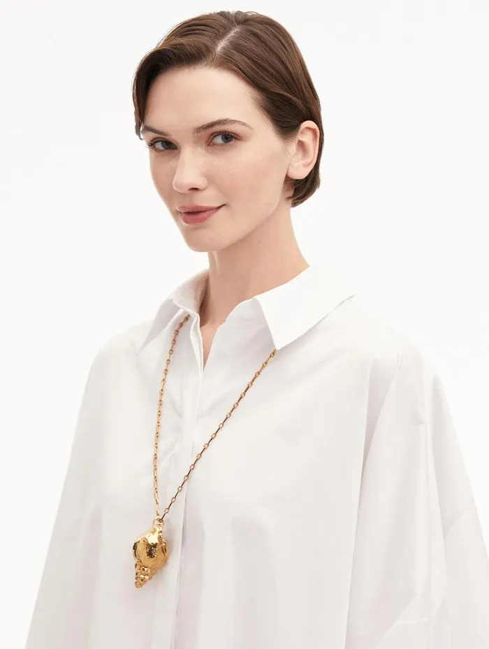 Coral and Shell Pendant Necklace Gold Women Oscar De La Renta Necklaces Coral and Shell Pendant Necklace Gold Women Oscar De La Renta Necklaces