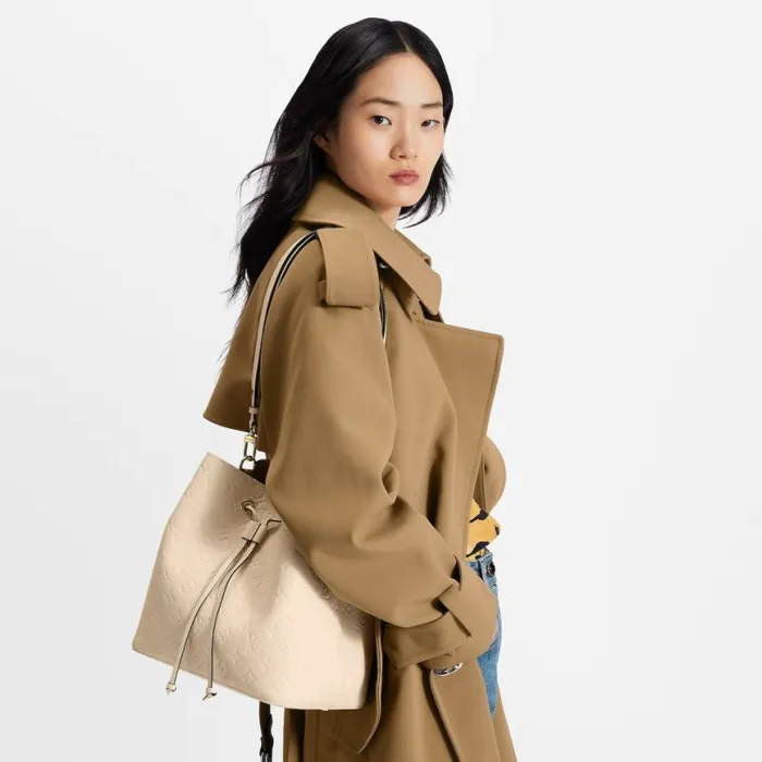 Louis Vuitton M46526 Nono MM 8211 Louis Vuitton Handbag Store Women Louis Vuitton NeoNoe Bag