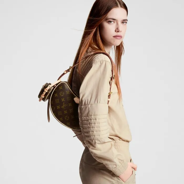 Louis Vuitton M46828 Croissant MM Monogram 8211 Louis Vuitton Handbag Store Women Louis Vuitton Loop Hobo Bag