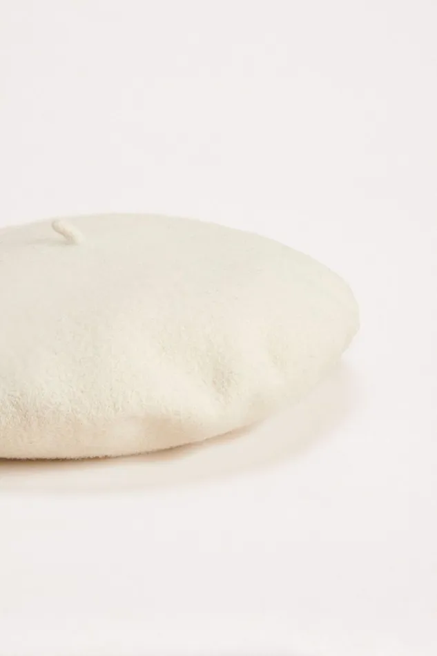 Luisa Spagnoli Gloves And Hats Women Remigio Cream Luisa Spagnoli Gloves And Hats Women Remigio Cream