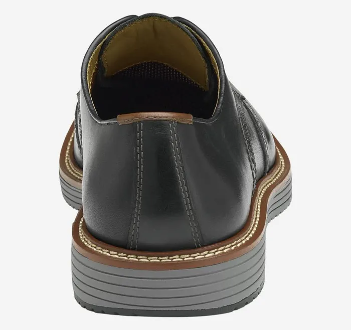 Men Johnston and Murphy LaceUps Upton Wingtip Black Full Grain