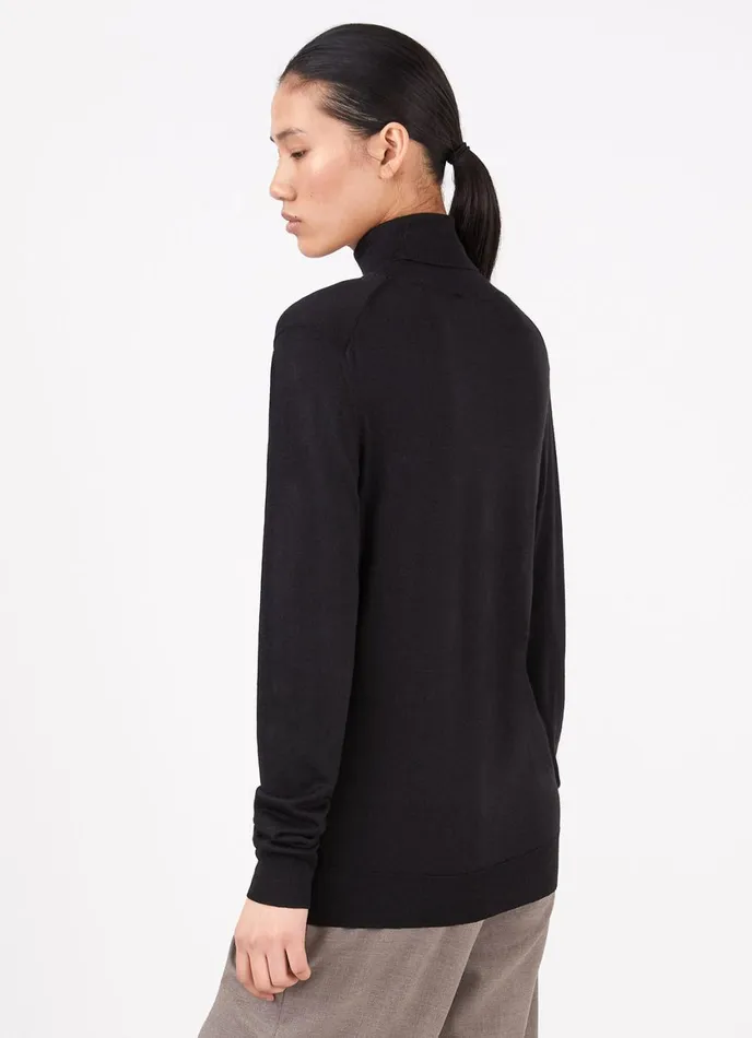 Merino Silk Roll Neck Jumper Black Women SUNSPEL Knitwear