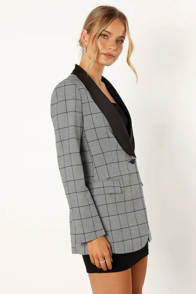 Petal and Pup Veronica Contrast Lapel Blazer Grey Women Blazers