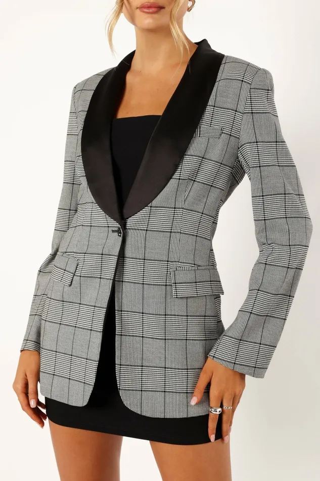 Petal and Pup Veronica Contrast Lapel Blazer Grey Women Blazers