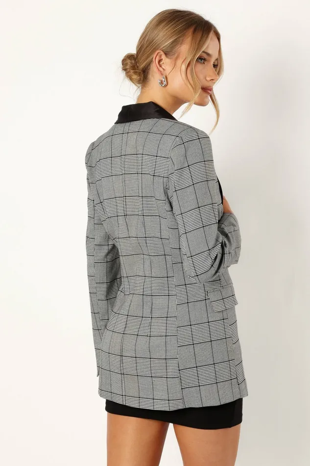 Petal and Pup Veronica Contrast Lapel Blazer Grey Women Blazers
