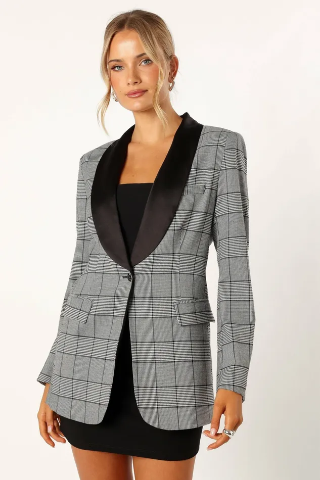Petal and Pup Veronica Contrast Lapel Blazer Grey Women Blazers