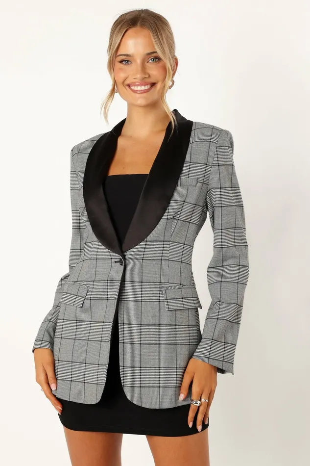 Petal and Pup Veronica Contrast Lapel Blazer Grey Women Blazers