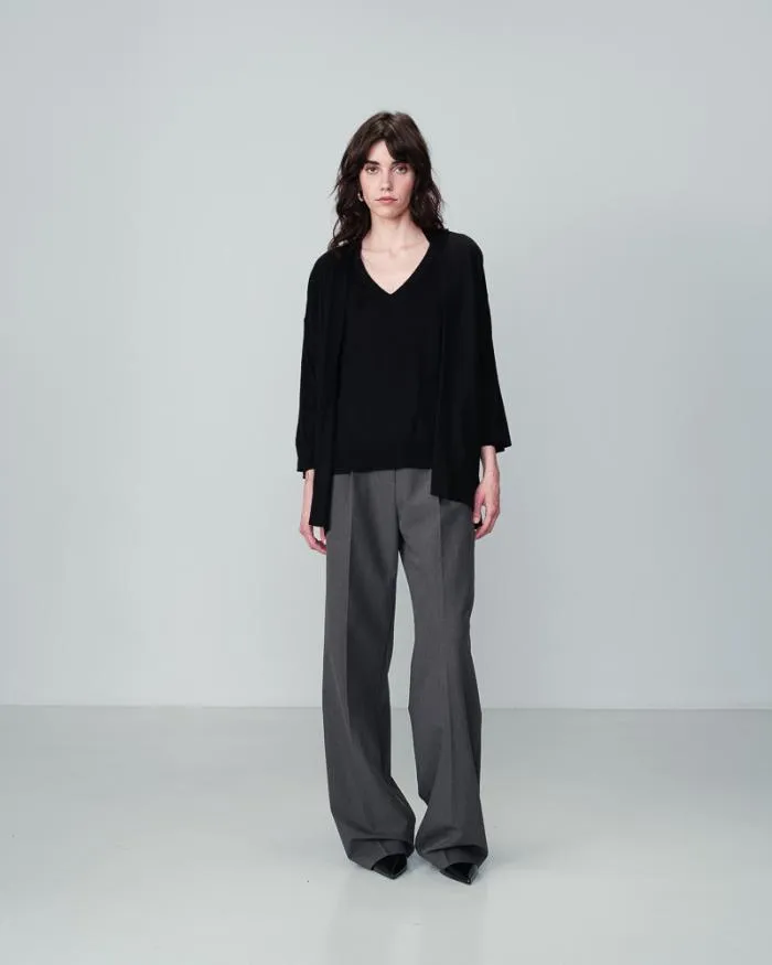 PULL NOIR NAIVE Shop Grace and Mila Plain Jumpers