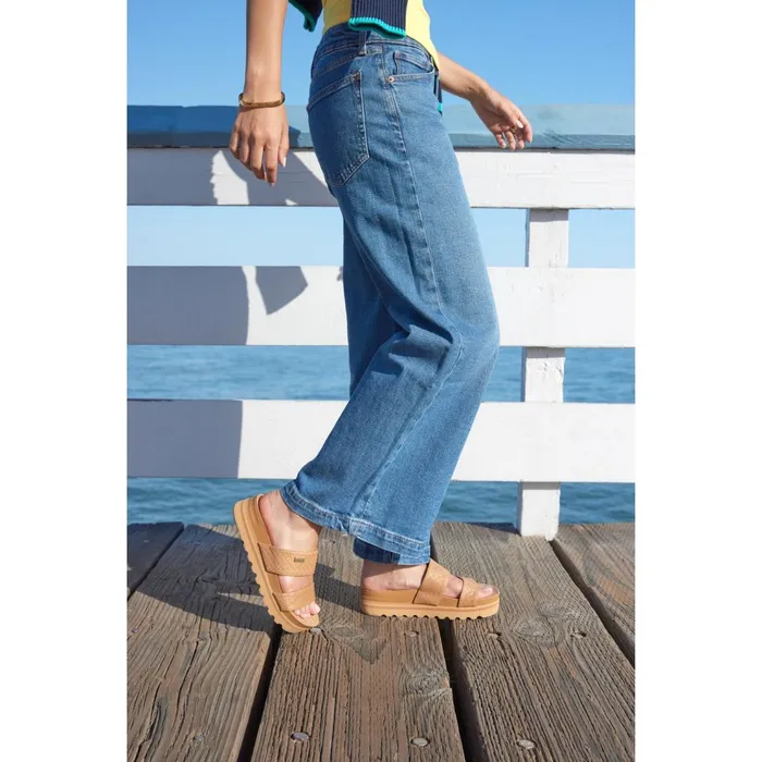 Reef Cushion Vista Hi Tan Wicker Women Slides