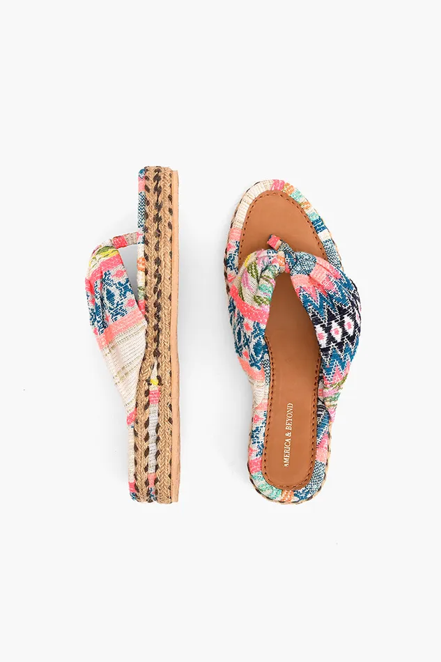 Sandals America and Beyond Women Daphne Flatform Thong Sandals
