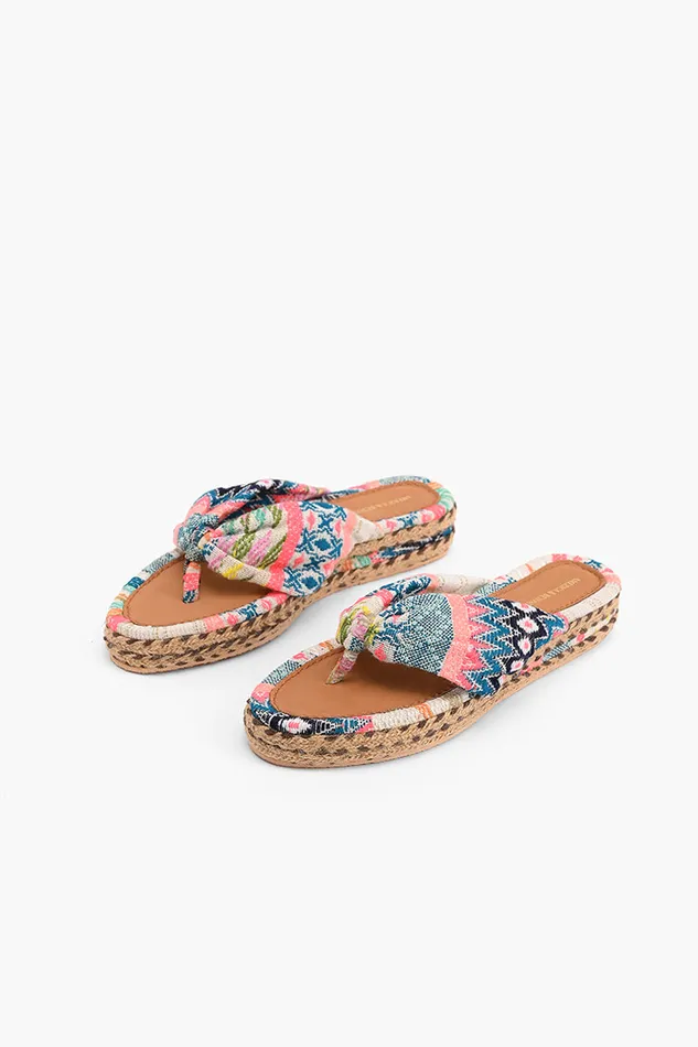 Sandals America and Beyond Women Daphne Flatform Thong Sandals