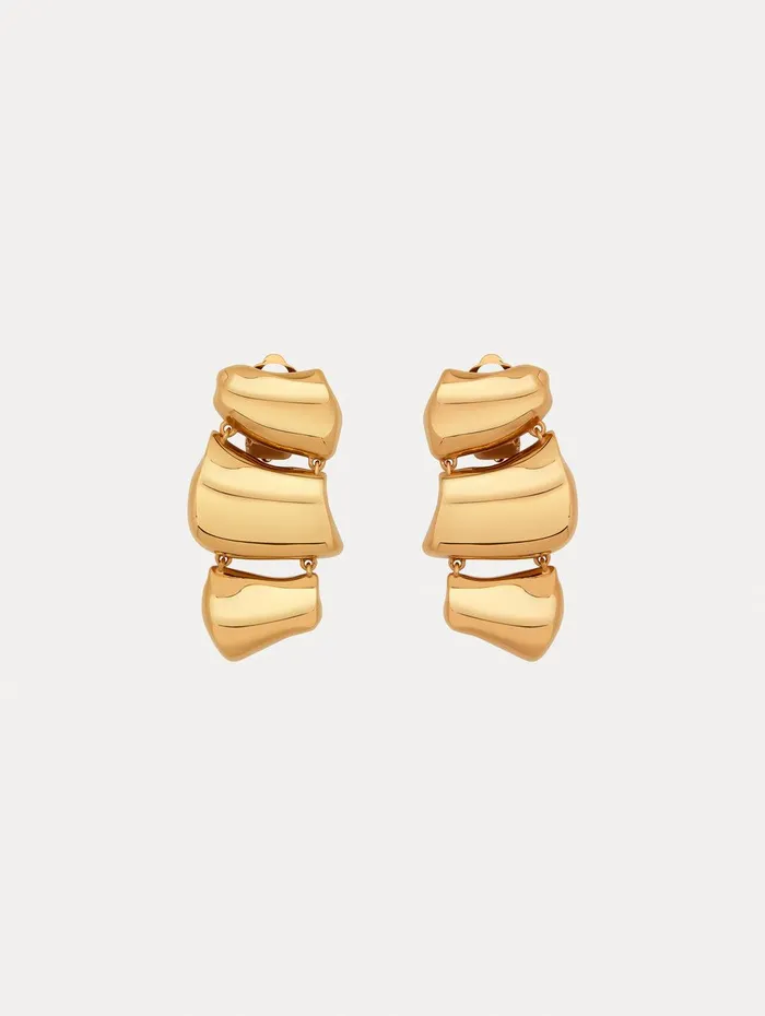 Sculpted Metal Drop ClipOn Earrings Gold Women Oscar De La Renta Earrings