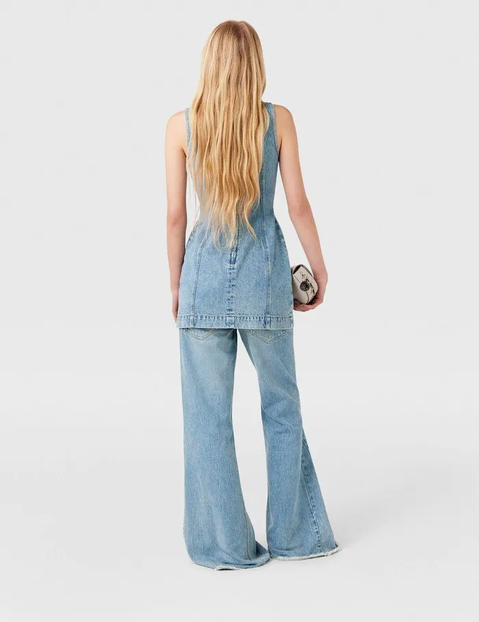 Stella McCartney Pants And Shorts Women ClaspEmbellished LowRise Flared Jeans Vintage Wash Blue Denim Stella McCartney Pants And Shorts Women ClaspEmbellished LowRise Flared Jeans Vintage Wash Blue Denim
