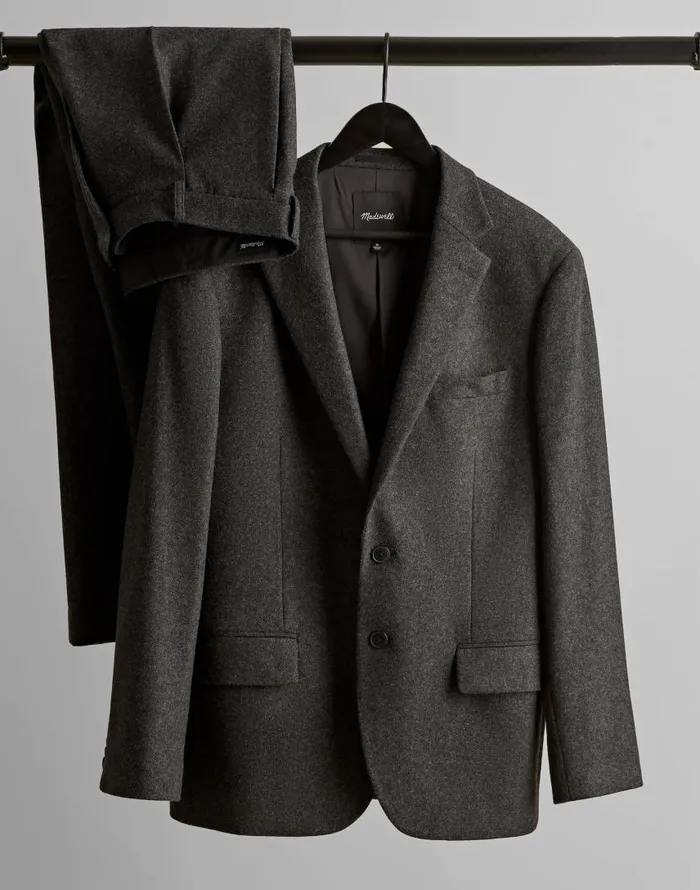 Suiting Men Madewell The Roebling TwoButton Blazer In Italian Fabric Hthr Charcoal