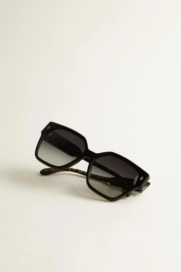Sunglasses Leora Brown Women Baandsh Eyewear