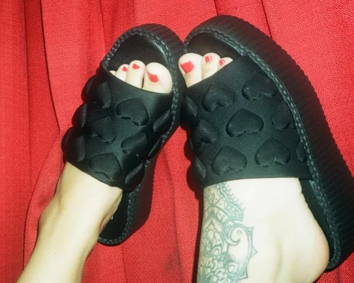 TUK Shoes Sandals Women Black Puff Heart Mondo Sandal