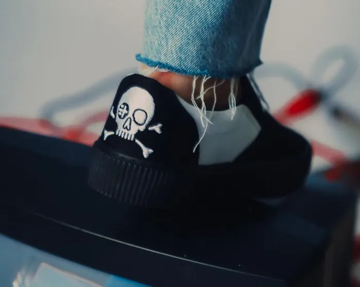 TUK Shoes Sneakers Men Black and White Twill Skull SlipOn Creeper Sneaker