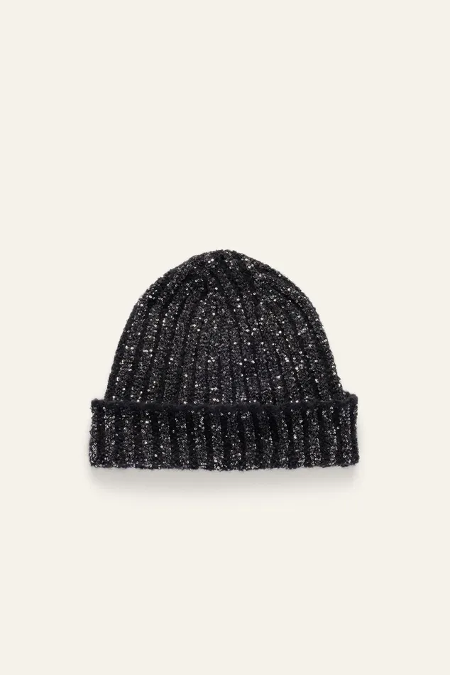 Thick Knit Cap Nesto Black Women Baandsh Scarves and Beanies