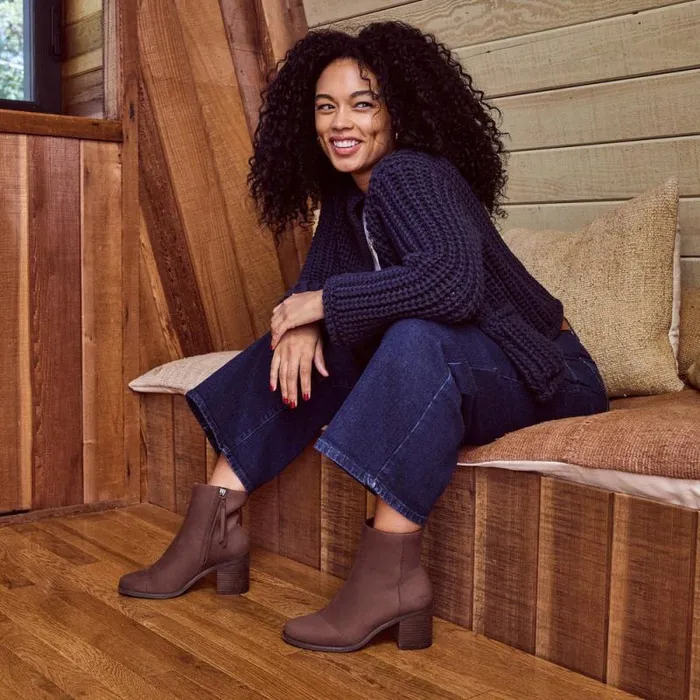 Toms Boots and Booties Evelyn Heeled Boot Oak Brown Leather 8211 Women