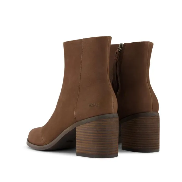 Toms Boots and Booties Evelyn Heeled Boot Oak Brown Leather 8211 Women