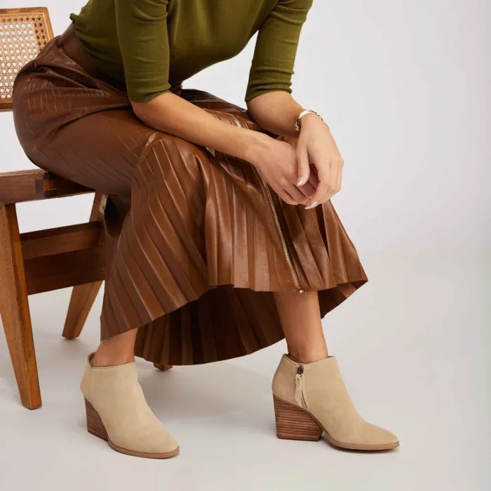 Toms Boots and Booties Hadley Heeled Boot Oatmeal Suede 8211 Women Toms Boots and Booties Hadley Heeled Boot Oatmeal Suede 8211 Women