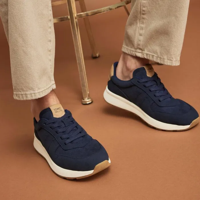 Toms Slip Ons TRVL LITE Retro Runner Sneaker Water Repellent Navy 8211 Men Toms Slip Ons TRVL LITE Retro Runner Sneaker Water Repellent Navy 8211 Men