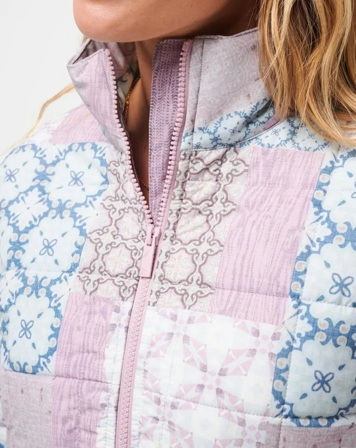 TravisMathew BOLD AND BLOOM JACKET Mauve Shadows Multi Women Jackets TravisMathew BOLD AND BLOOM JACKET Mauve Shadows Multi Women Jackets