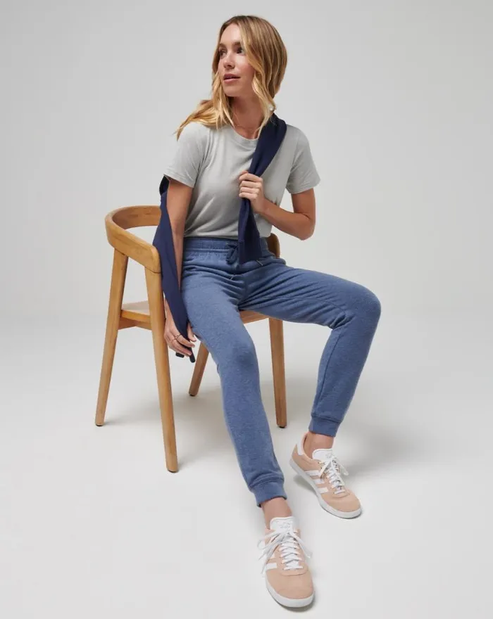 TravisMathew CLOUD FLEECE JOGGER Heather Navy Women Pants
