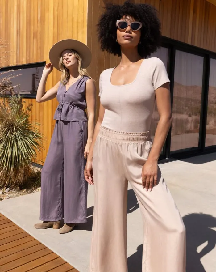 TravisMathew CLOUD RIB TRANQUILITY TEE Heather Almondine Women Shirts and Tops TravisMathew CLOUD RIB TRANQUILITY TEE Heather Almondine Women Shirts and Tops