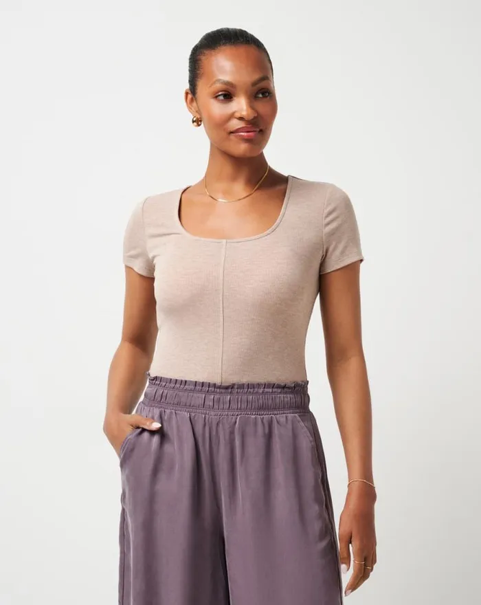 TravisMathew CLOUD RIB TRANQUILITY TEE Heather Almondine Women Shirts and Tops TravisMathew CLOUD RIB TRANQUILITY TEE Heather Almondine Women Shirts and Tops