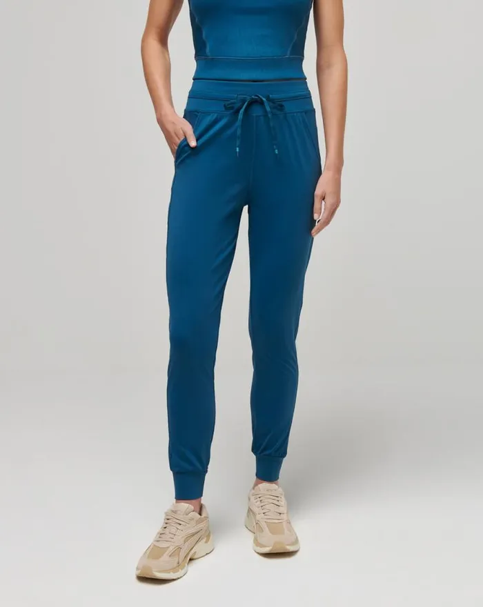 TravisMathew MOVEKNIT TIE JOGGER Midnight Women Pants
