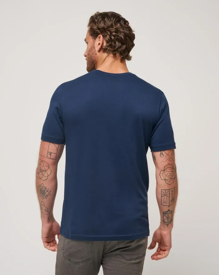 TravisMathew PLOT TWIST TEE Total Eclipse Men Tees TravisMathew PLOT TWIST TEE Total Eclipse Men Tees