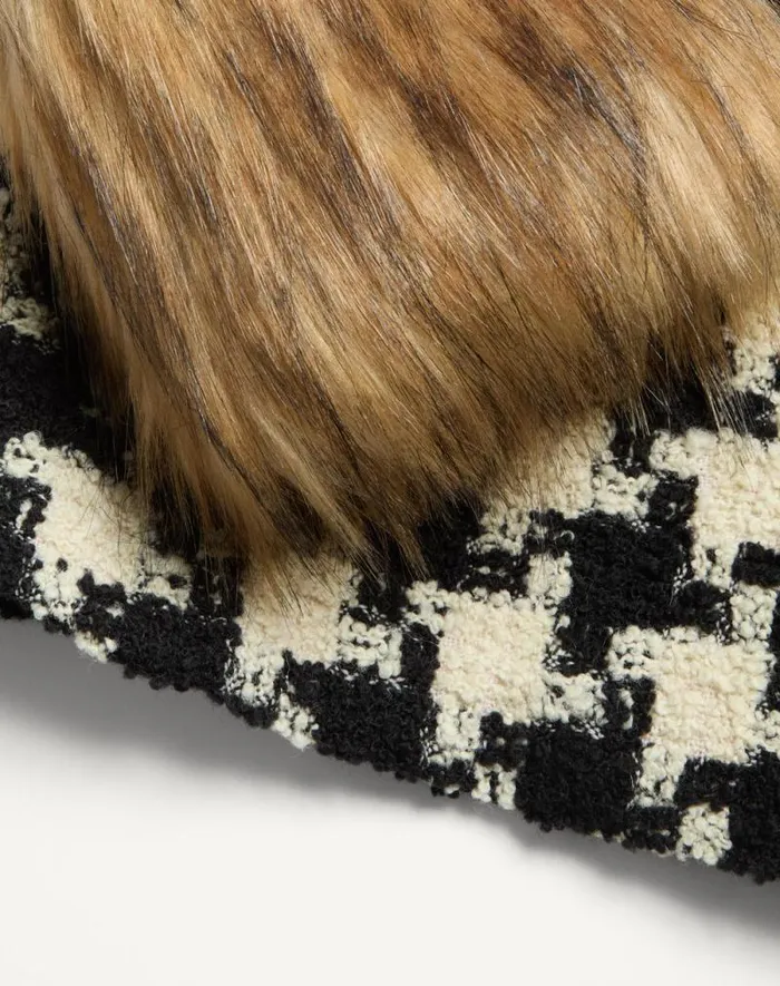Valentino Jackets And Blazers Woman Macro Pied De Poule Tweed Jacket For Woman In Ivoryblack Ivoryblack Valentino Jackets And Blazers Woman Macro Pied De Poule Tweed Jacket For Woman In Ivoryblack Ivoryblack