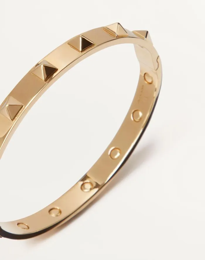 Valentino Jewelry Man Rockstud Metal Bangle For Man In Gold Gold Valentino Jewelry Man Rockstud Metal Bangle For Man In Gold Gold