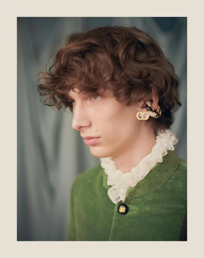 Valentino Jewelry Man Valentino Garavani Ovalette Metal Earrings For Man In Gold Gold