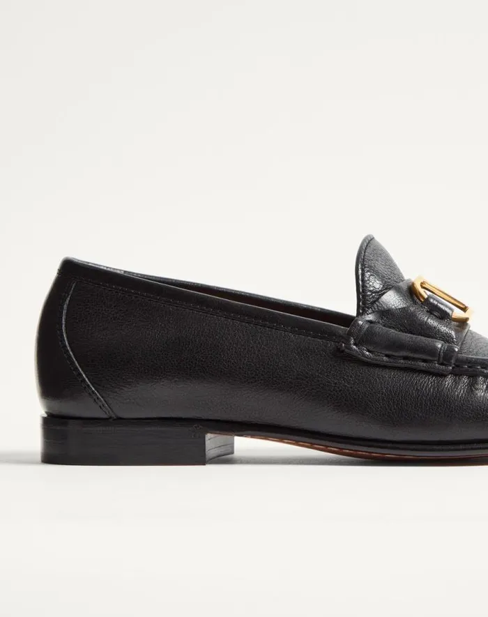 Valentino Loafers And Oxfords Woman Vlogo Signature Buffalo Loafer 20mm For Woman In Black Black Valentino Loafers And Oxfords Woman Vlogo Signature Buffalo Loafer 20mm For Woman In Black Black