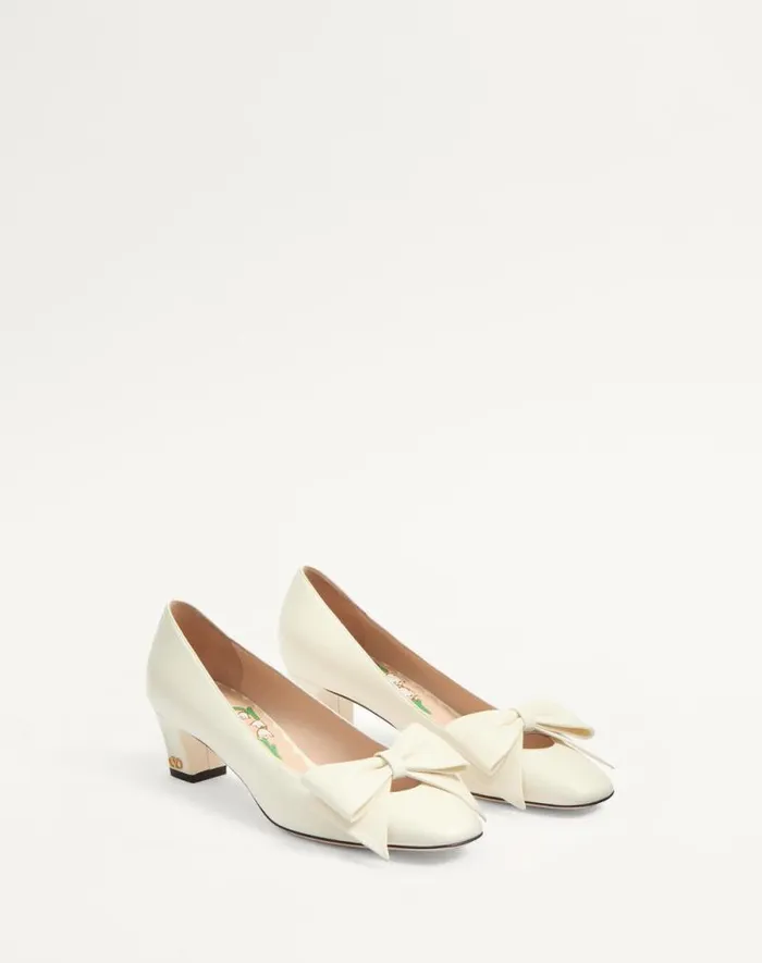 Valentino Pumps Woman Bowow Pumps In Kidskin 45mm For Woman In Ivory Ivory