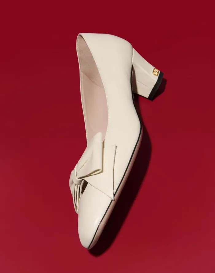 Valentino Pumps Woman Bowow Pumps In Kidskin 45mm For Woman In Ivory Ivory