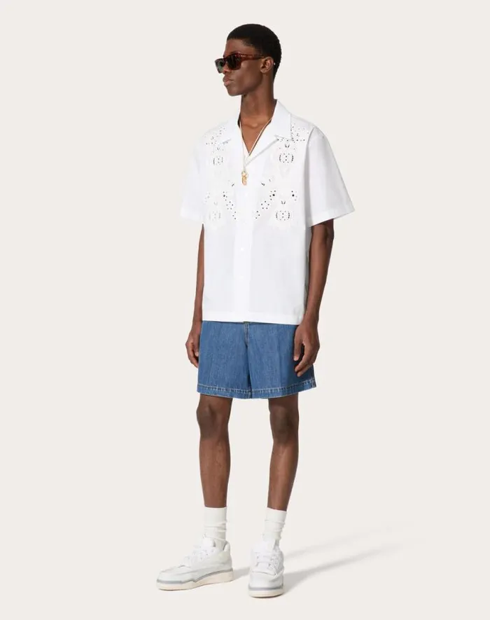 Valentino Shirts Man Bowling Shirt In Cotton Poplin With Pomegranate Embroidery For Man In White White Valentino Shirts Man Bowling Shirt In Cotton Poplin With Pomegranate Embroidery For Man In White White