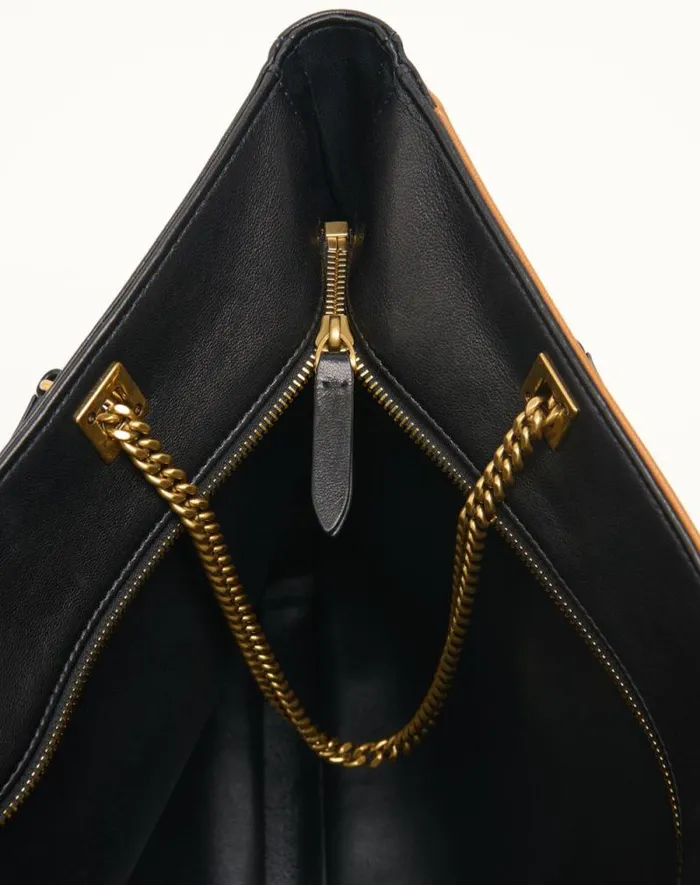 Valentino Shoulder Bags WomanMan Valentino Garavani Viva Superstar Nappa Leather Shopper For Woman In Ivoryblack Ivoryblack