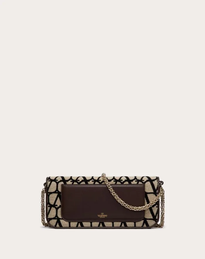 Valentino Shoulder Bags Woman Valentino Garavani Loc Toile Iconographe Shoulder Bag For Woman In Beigeblack Beigeblack Valentino Shoulder Bags Woman Valentino Garavani Loc Toile Iconographe Shoulder Bag For Woman In Beigeblack Beigeblack